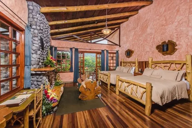 Deluxe Oda, 2 Çift Kişilik Yatak, Şömine, Dağ Manzaralı
