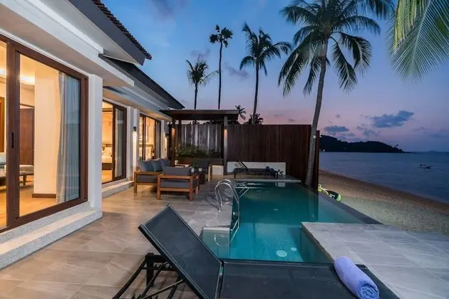 2 Bedroom Beachfront Pool Villa
