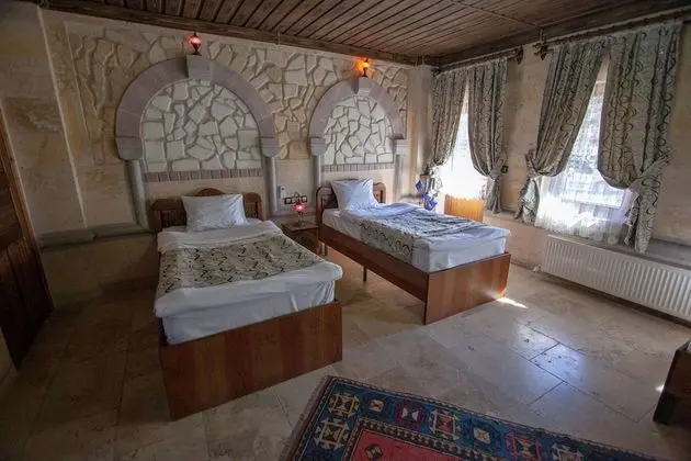 Deluxe Üç Kişilik Oda