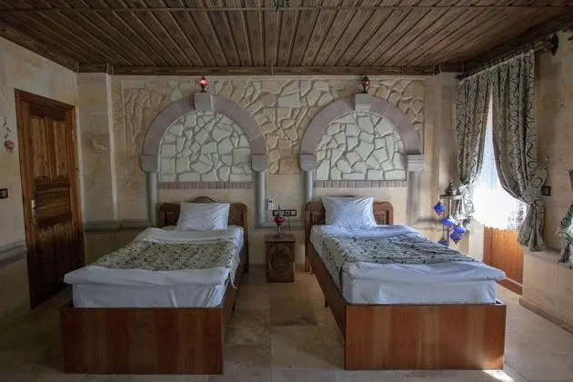 Deluxe Üç Kişilik Oda