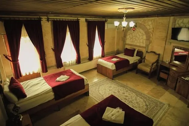 Deluxe Üç Kişilik Oda