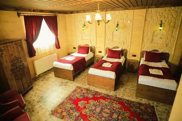 Ekonomik Üç Kişilik Oda
