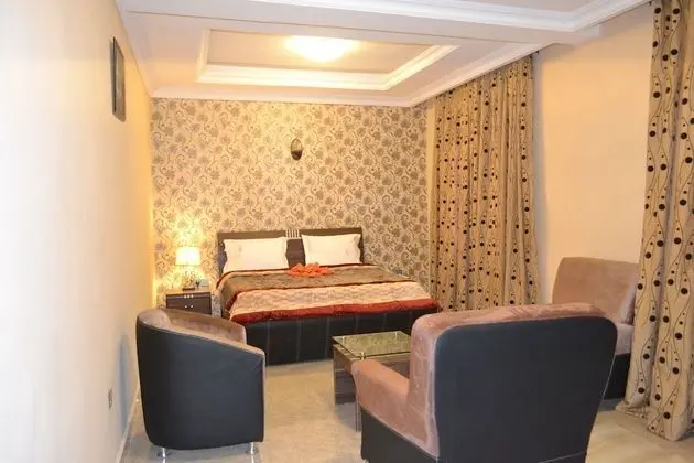 Deluxe Tek Büyük Yataklı Oda