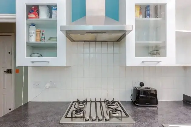 Basic Apart Daire, 1 En Büyük (King) Boy Yatak