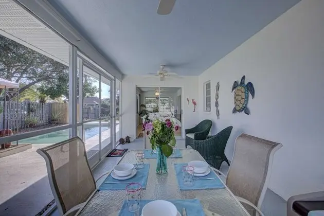 Ev (Peaceful Egret Pool Home in Venice)