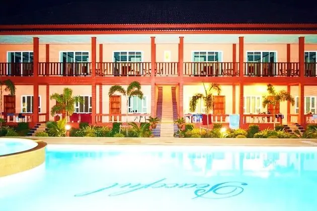 Deluxe Tek Büyük Yataklı Oda, 1 Çift Kişilik Yatak, Havuz Manzaralı