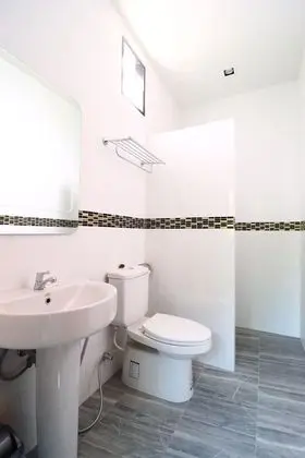 Deluxe Tek Büyük Yataklı Oda, 1 Çift Kişilik Yatak, Havuz Manzaralı
