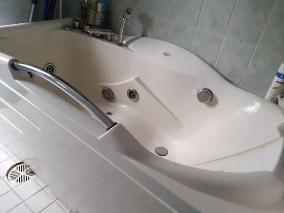 Romantic İki Ayrı Yataklı Oda, Ortak Banyo