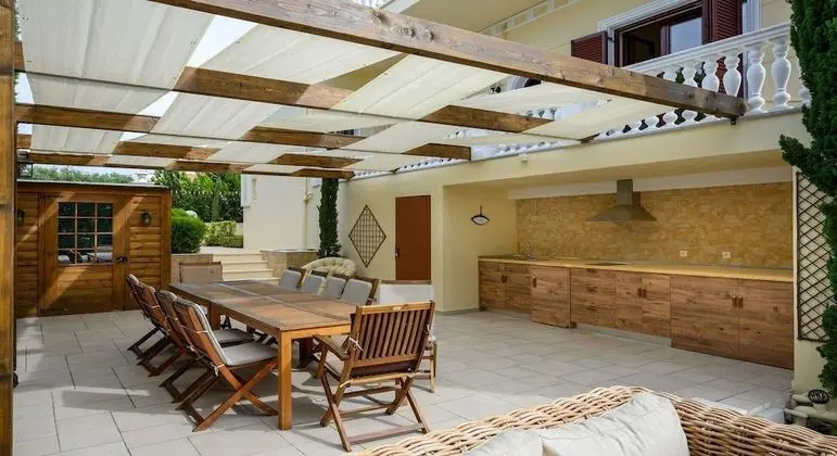 Villa
