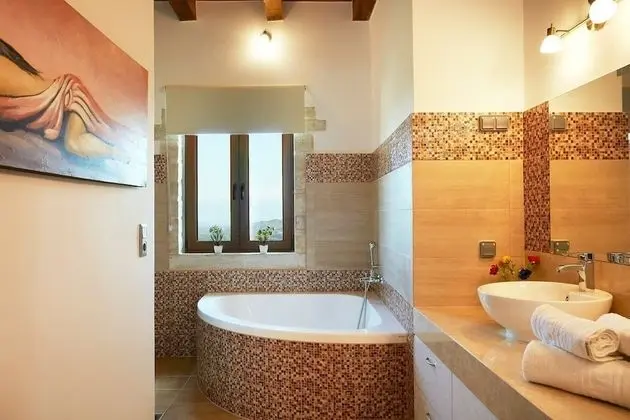 Villa, 5 Yatak Odası, Sigara İçilmez, Kişiye Özel Havuzlu