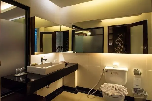 Deluxe Tek Büyük Yataklı Oda, 1 En Büyük (King) Boy Yatak (Jacuzzi)