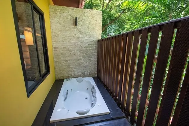Deluxe Tek Büyük Yataklı Oda, 1 En Büyük (King) Boy Yatak (Jacuzzi)