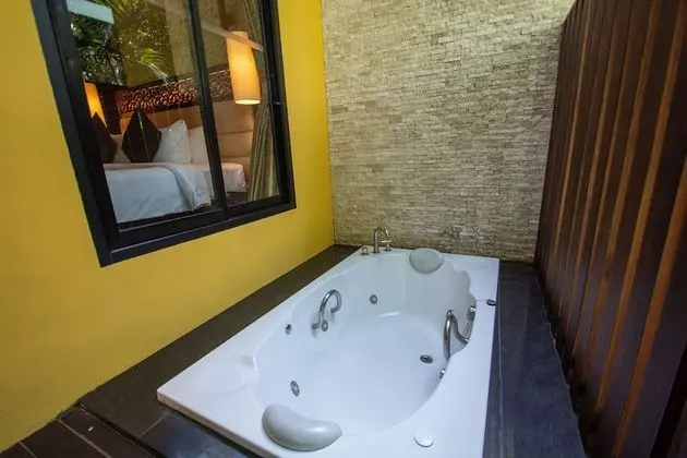 Deluxe Tek Büyük Yataklı Oda, 1 En Büyük (King) Boy Yatak (Jacuzzi)