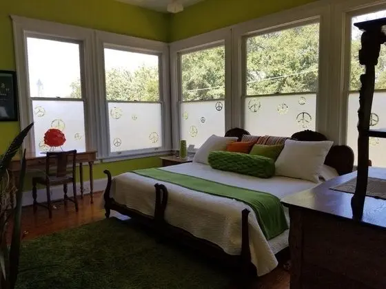 Deluxe Tek Büyük Yataklı Oda, 1 En Büyük (King) Boy Yatak, Sigara İçilmez (Sweet Auburn Room)