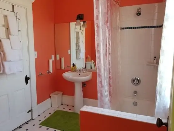 Deluxe Tek Büyük Yataklı Oda, 1 En Büyük (King) Boy Yatak, Sigara İçilmez (Sweet Auburn Room)