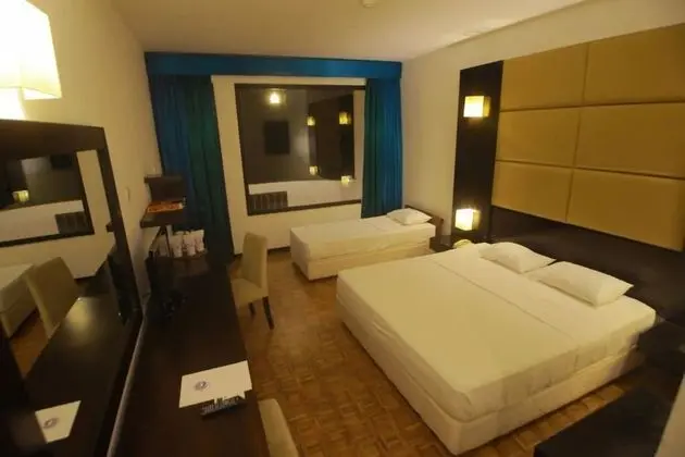 Deluxe Üç Kişilik Oda, 1 Yatak Odası, Balkon, Deniz Manzaralı