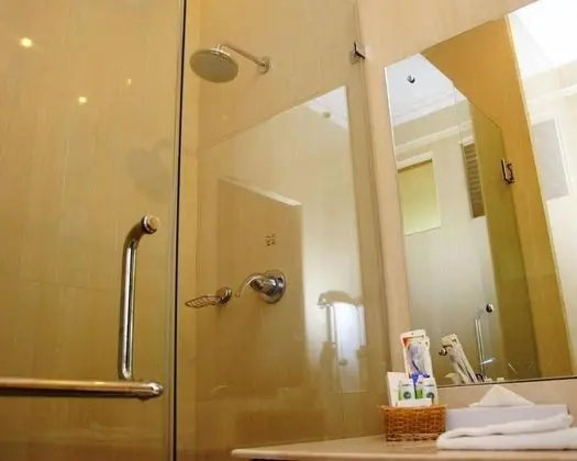 Deluxe Üç Kişilik Oda, 1 Yatak Odası, Balkon, Deniz Manzaralı