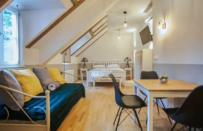 Exclusive Apart Daire, Bahçe Manzaralı