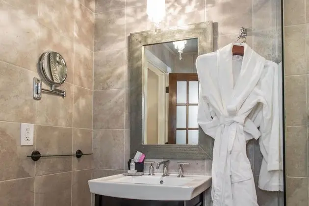 Superior Oda, 1 En Büyük (King) Boy Yatak, Sigara İçilmez (Shower Only)