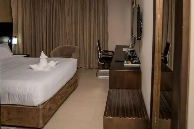 Luxury Tek Büyük Yataklı Oda, 1 Yatak Odası, Sigara İçilmez, Bahçe Manzaralı