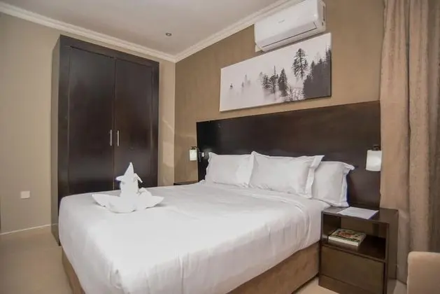 Luxury Tek Büyük Yataklı Oda, 1 Yatak Odası, Sigara İçilmez, Bahçe Manzaralı