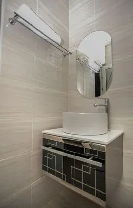 Luxury Tek Büyük Yataklı Oda, 1 Yatak Odası, Sigara İçilmez, Bahçe Manzaralı