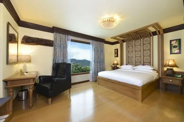 Grand Peak Pangniman Room