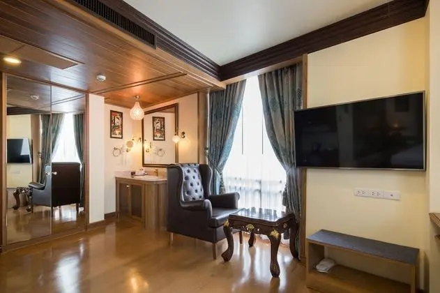Grand Peak Pangniman Room