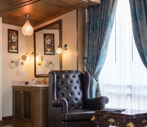 Grand Peak Pangniman Room