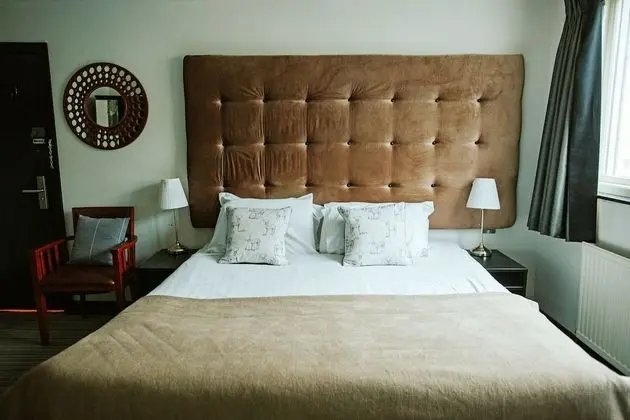 Deluxe Üç Kişilik Oda, Banyolu/Duşlu