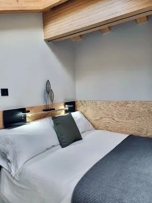 Tek Büyük Yataklı Oda, Balkon, Dağ Manzaralı