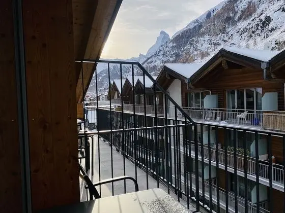 Tek Büyük Yataklı Oda, Dağ Manzaralı