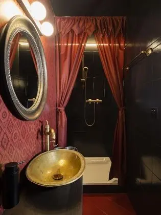 Superior Tek Büyük veya İki Ayrı Yataklı Oda