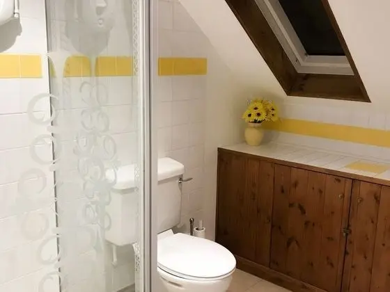 Süit, Banyolu/Duşlu