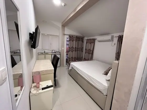Deluxe Tek Büyük Yataklı Oda, 1 Büyük (Queen) Boy Yatak