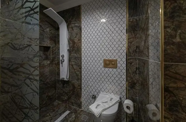 Junior Suite, Şehir veya Dağ Manzaralı, Balkonlu