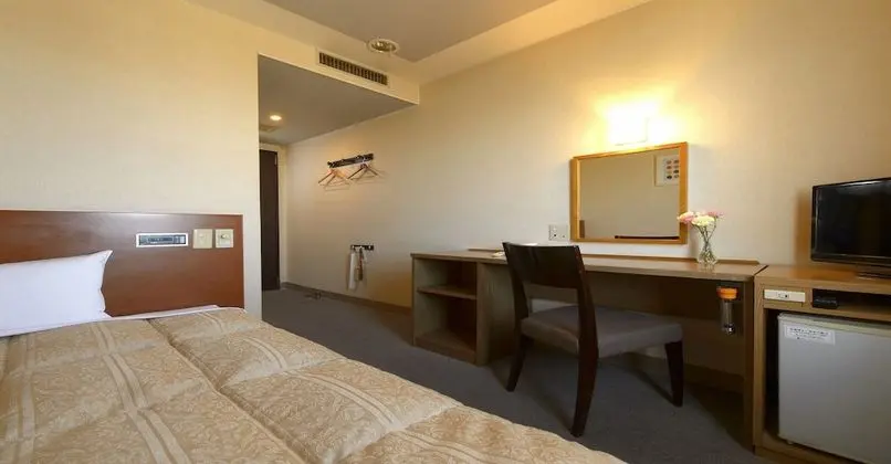Tek Kişilik Oda, Sigara İçilebilir