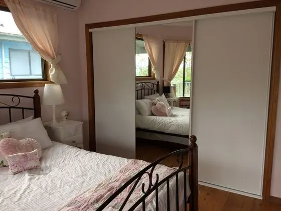 Tek Büyük Yataklı Oda, Ortak Banyo, Dağ Manzaralı