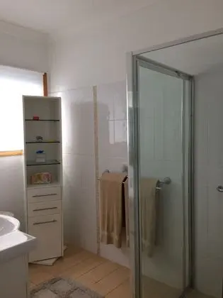 Tek Büyük Yataklı Oda, Ortak Banyo, Dağ Manzaralı