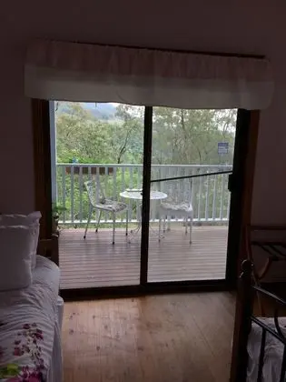 Tek Büyük Yataklı Oda, Ortak Banyo, Dağ Manzaralı
