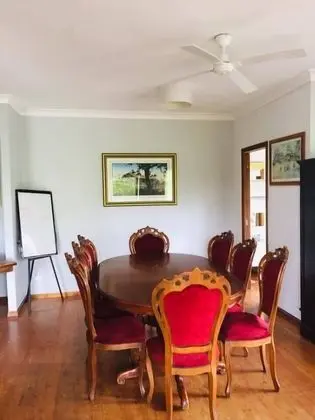 Tek Büyük Yataklı Oda, Ortak Banyo, Dağ Manzaralı