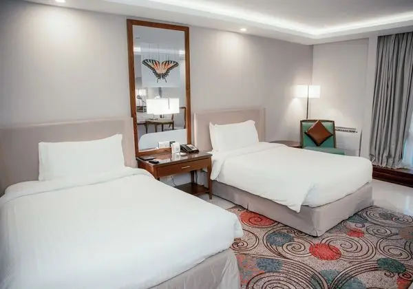 Deluxe Tek Büyük veya İki Ayrı Yataklı Oda, Balkon, Dağ Manzaralı