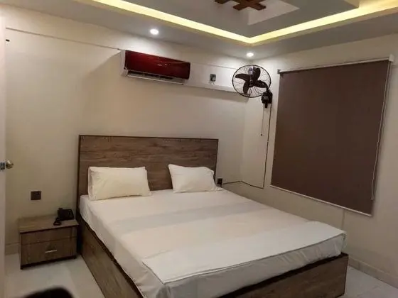 Comfort Tek Büyük Yataklı Oda