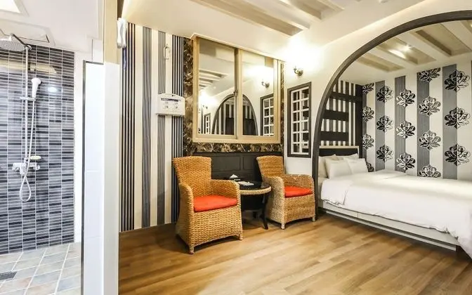 Oda (Deluxe (Netflix))