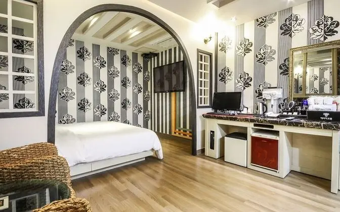 Oda (Deluxe (Netflix))