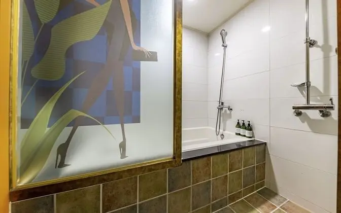 Oda (Standard (Netflix))