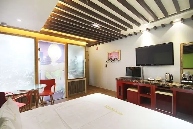 Oda (Standard (Netflix))