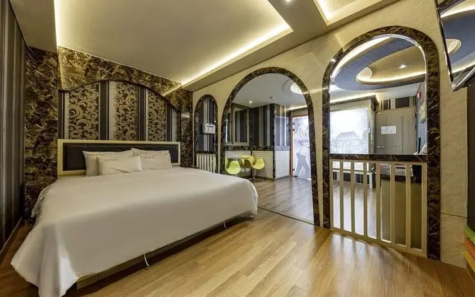 Oda (VIP (Large King Ondol Netflix availab)