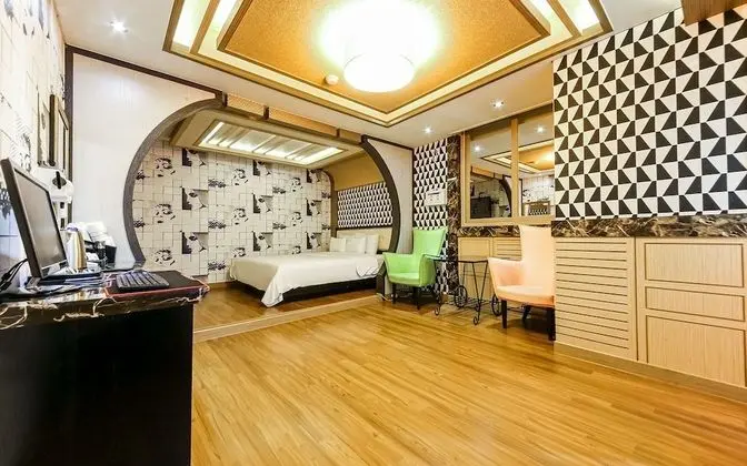 Oda (VIP (Large King Ondol Netflix availab)