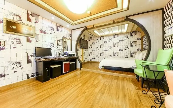 Oda (VIP (Large King Ondol Netflix availab)